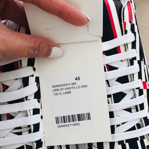 Authentic GIVENCHY  Men’s Lo sneaker - Picture 8 of 8